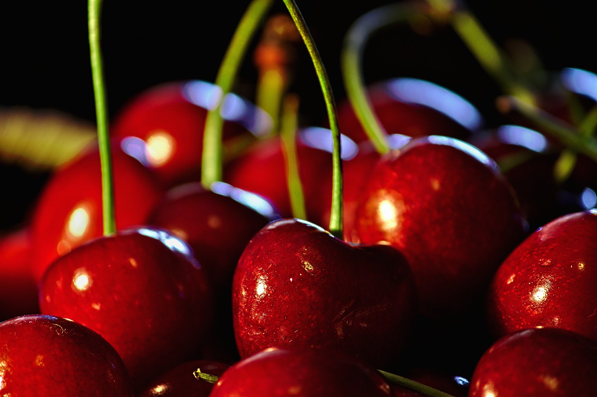 baya cereza rojo tentador