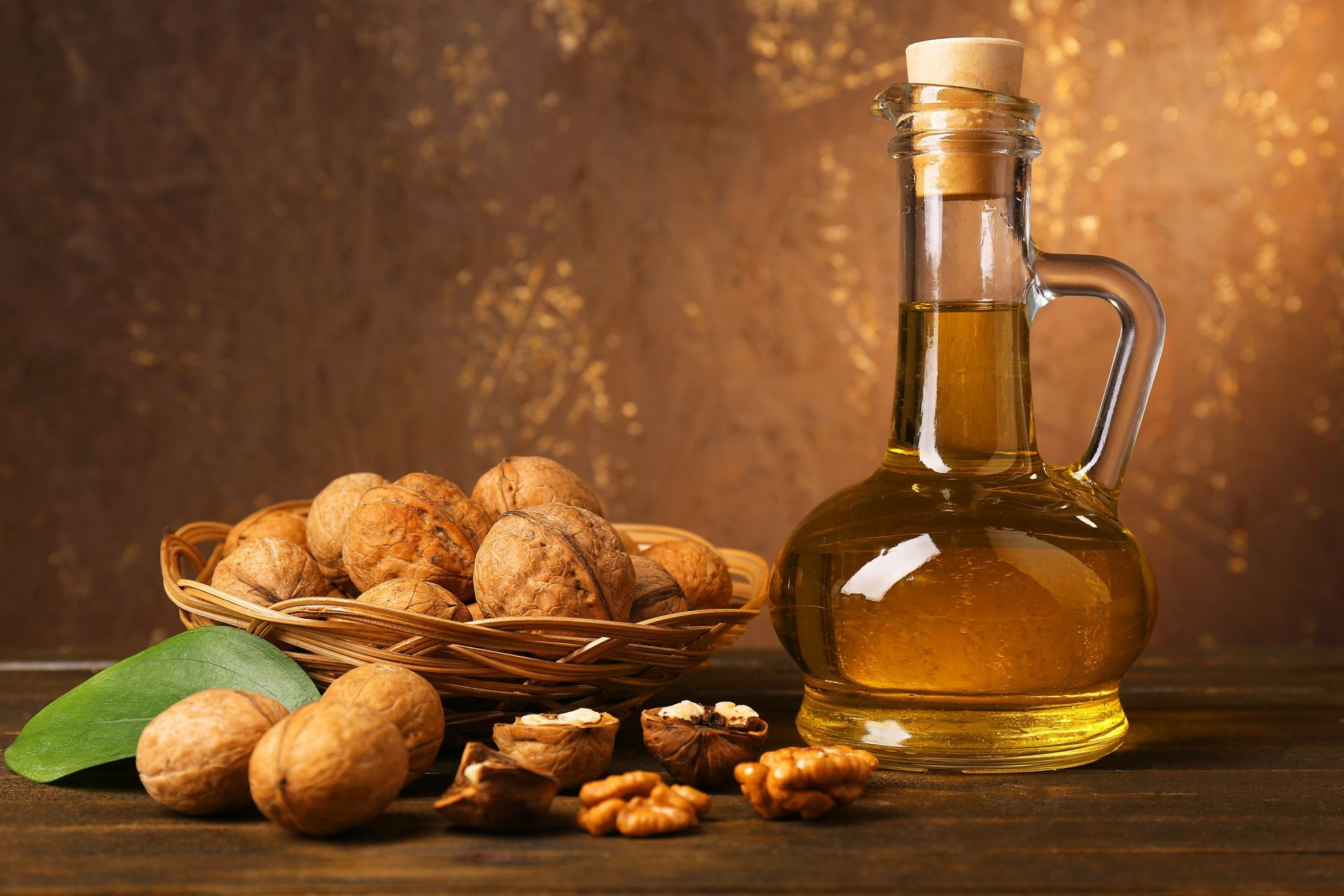 nueces botella aceite