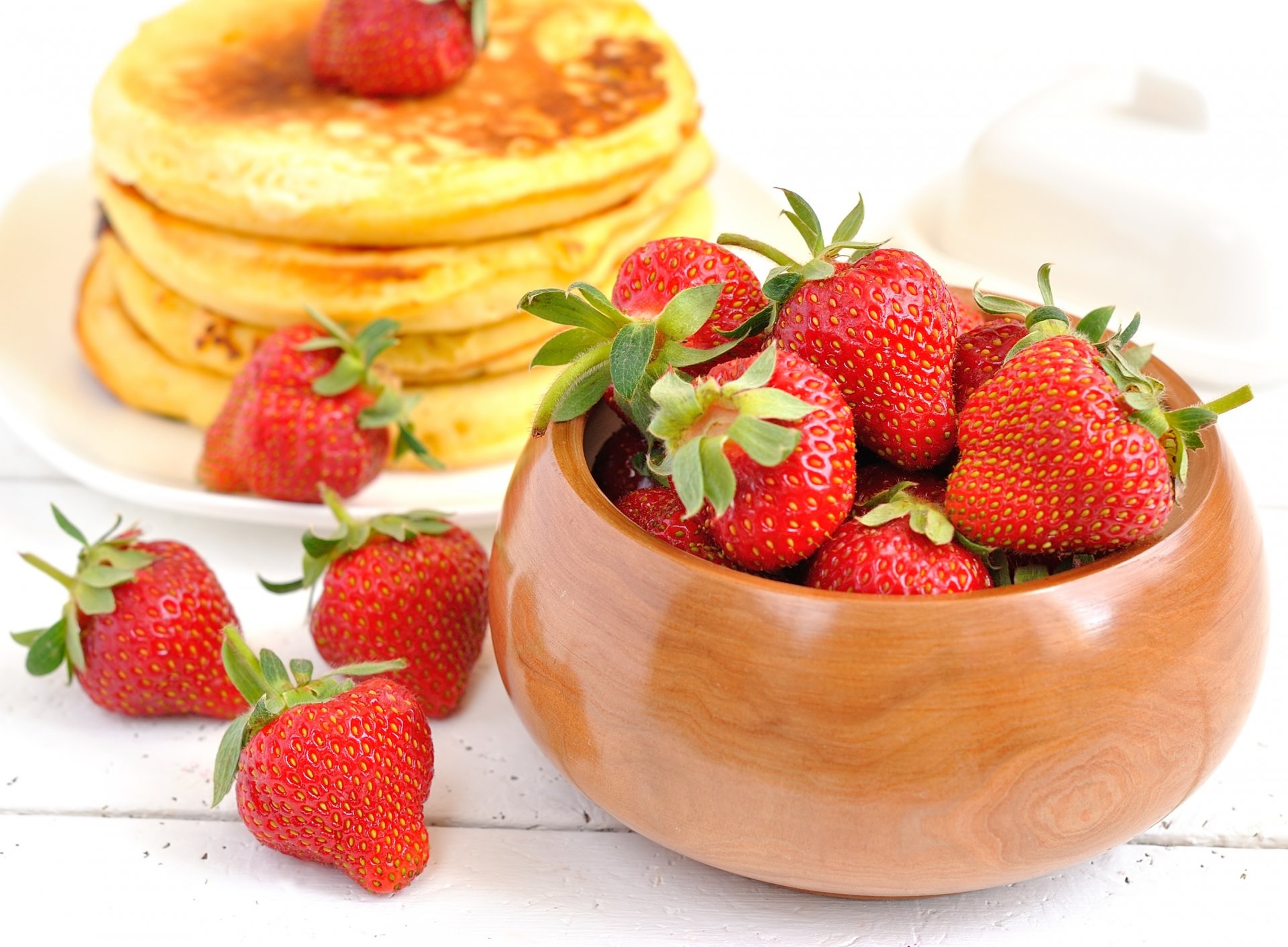 food strawberries berries pancakes pancakes background wallpaper widescreen fullscreen widescreen