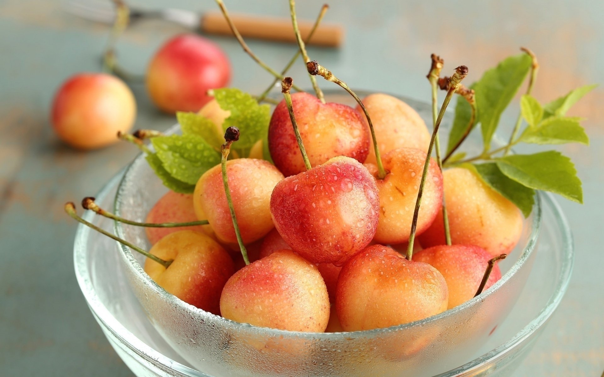 cerise assiette