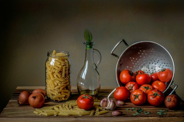 Ingredientes para pasta italiana. Verduras y especias