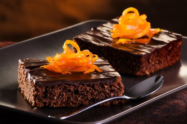 Orange and chocolate for romantic natures