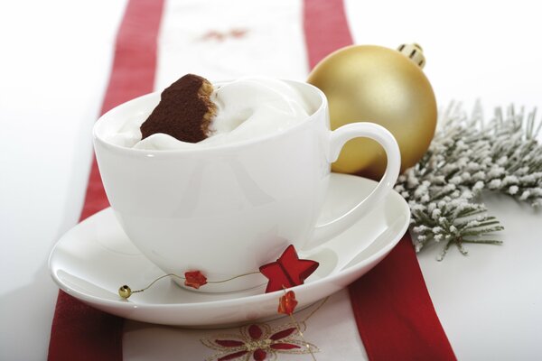 Caffè di Natale con il giocattolo dell albero di Natale