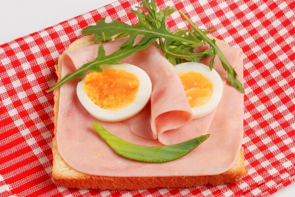 Schinkensandwich auf einer Serviette