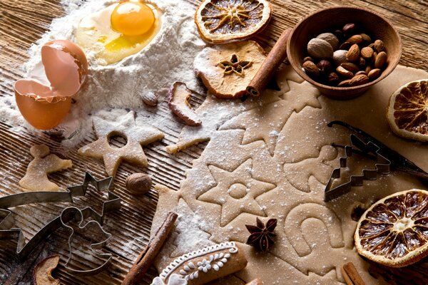 Biscuits de Noël et de Noël à la cannelle