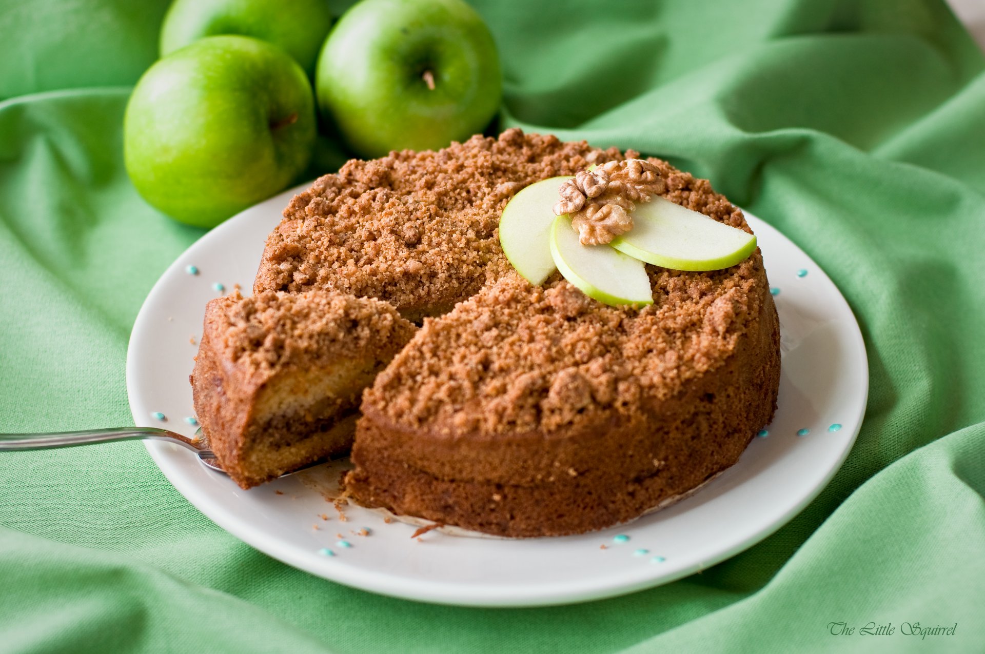 cake apples nuts dessert