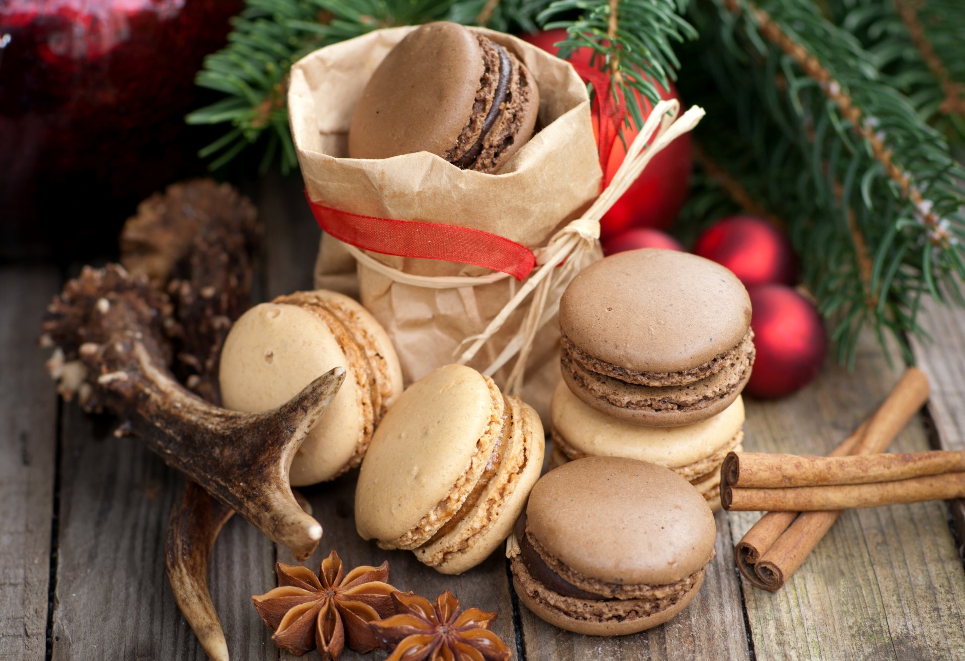 biscuits macaron macaron chocolat épices cannelle anis badiane dessert branche arbre de noël boules vacances bonbons