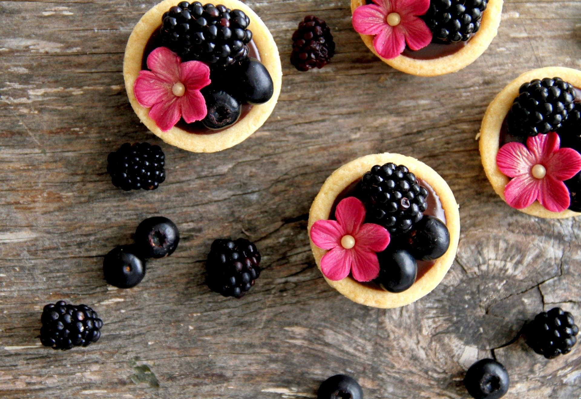 food tartlets cream blueberries blackberries flowers sweets dessert pies blackberrie