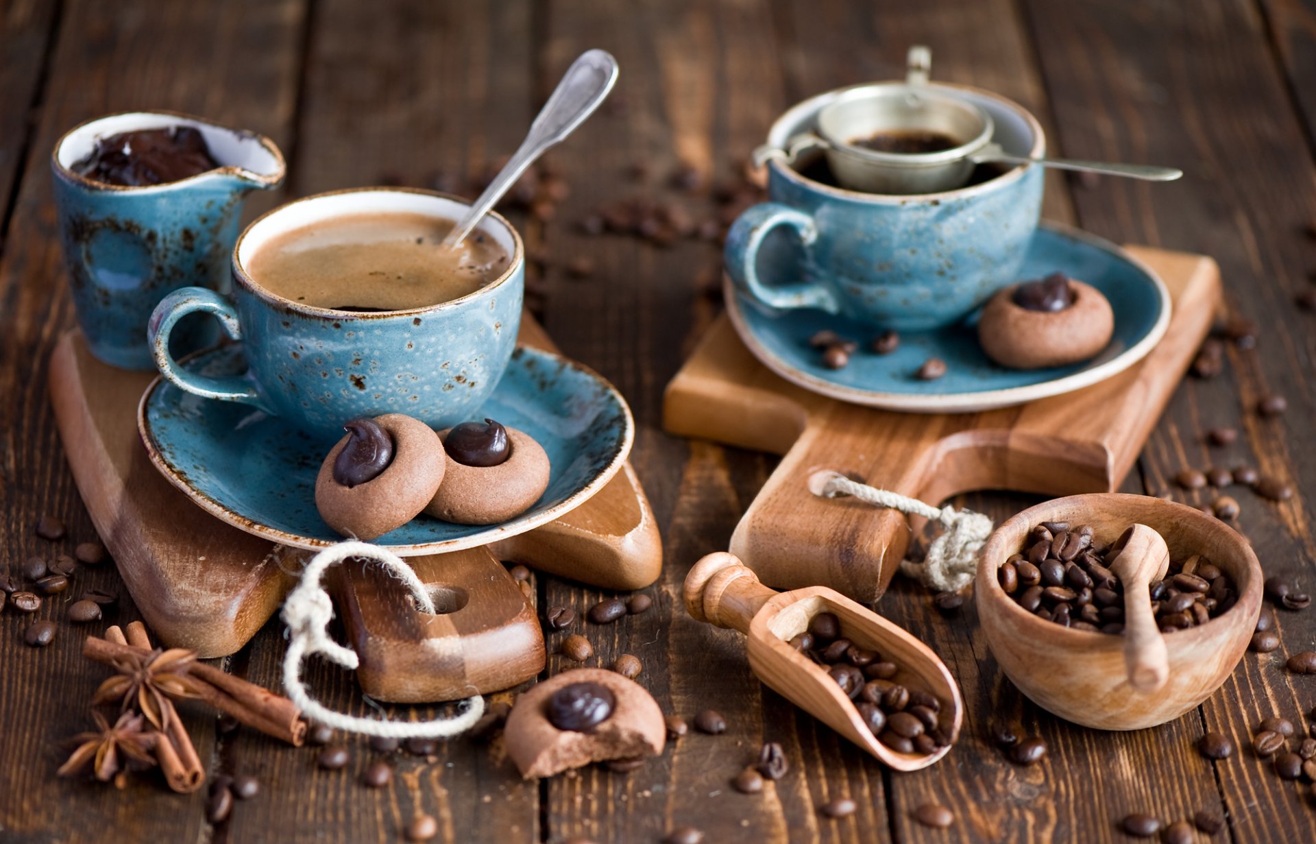 café grains épices biscuits chocolat pâtisseries vaisselle service bleu bouilloire tasses planches anna verdina