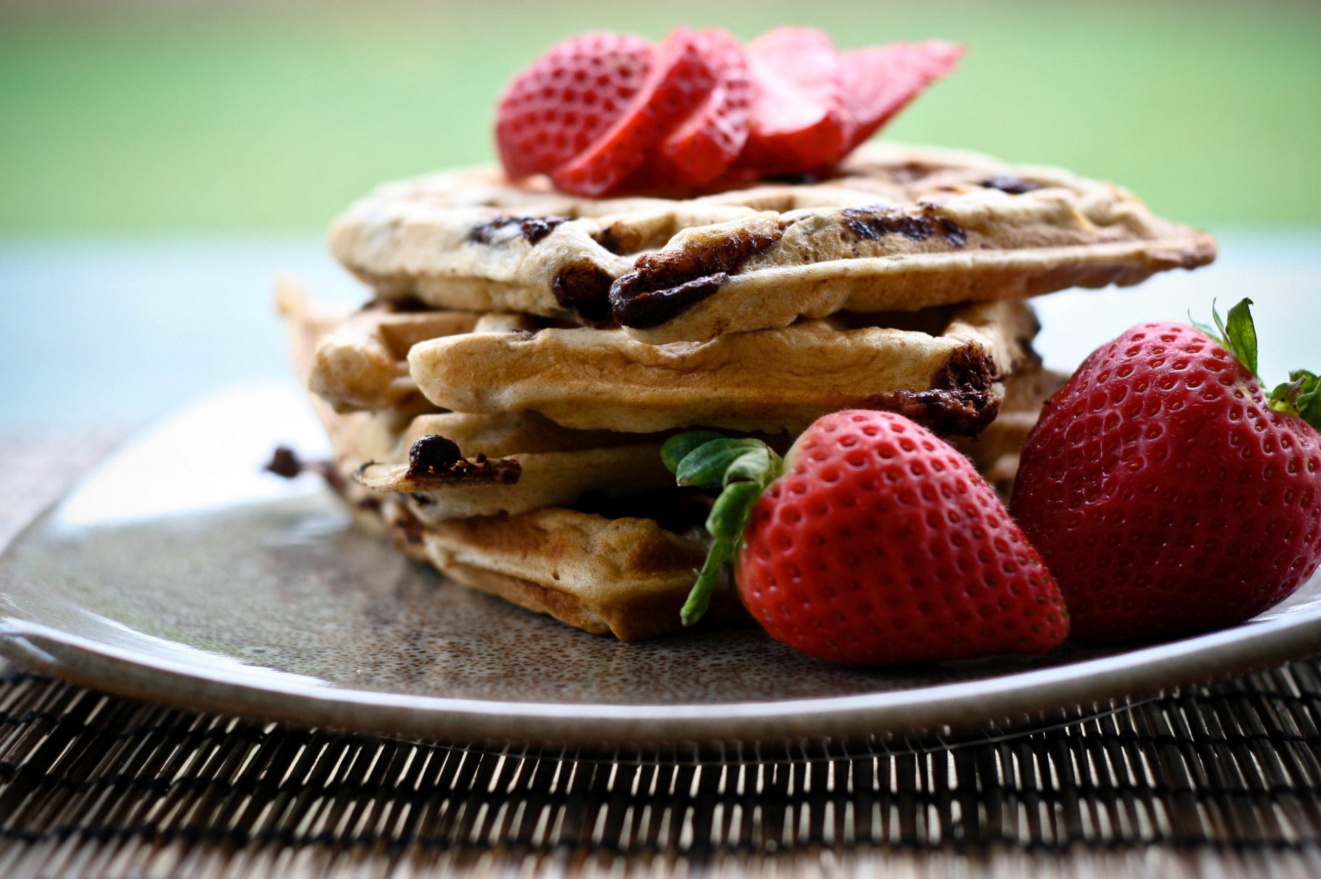 essen waffeln süß dessert erdbeere erdbeere beere beeren hintergrund tapete widescreen vollbild widescreen widescreen