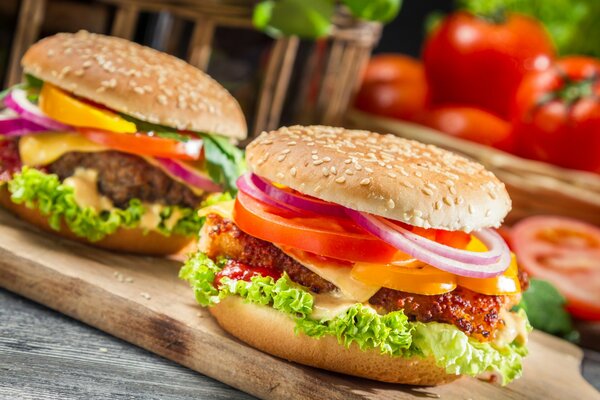 Foto de hamburguesa con cebolla y carne