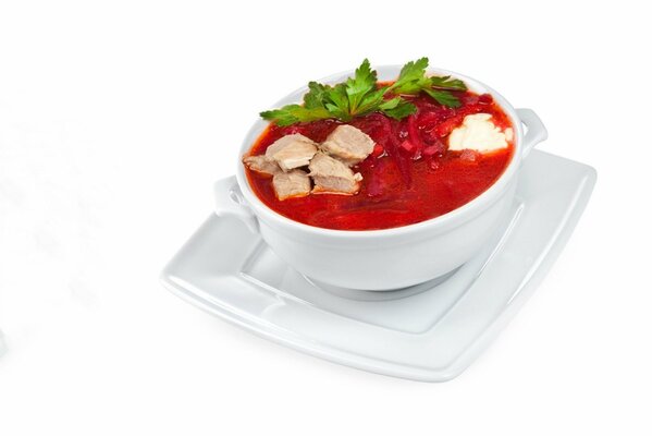 Borscht con pampushki e lardo