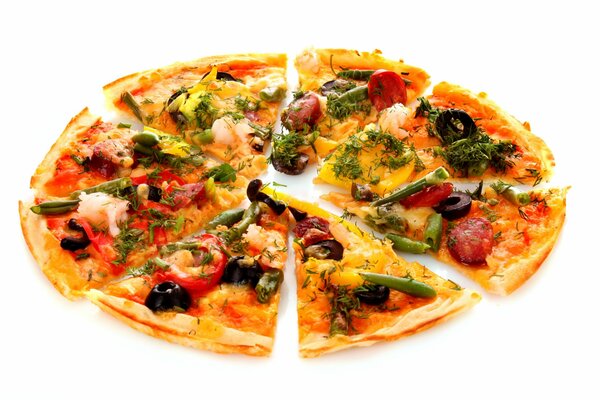 Pizza-un plat de la cuisine italienne