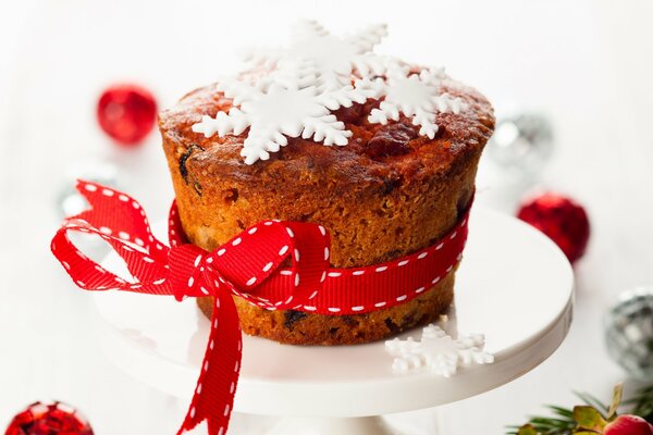 Cupcake navideño decorado con copos de nieve