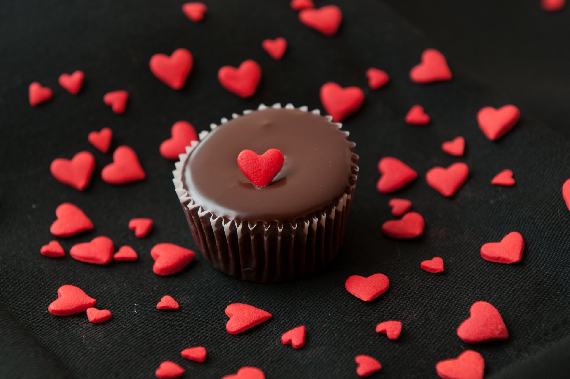 dessert brownie doux repas chocolat coeur amour nourriture crème muffins muffins