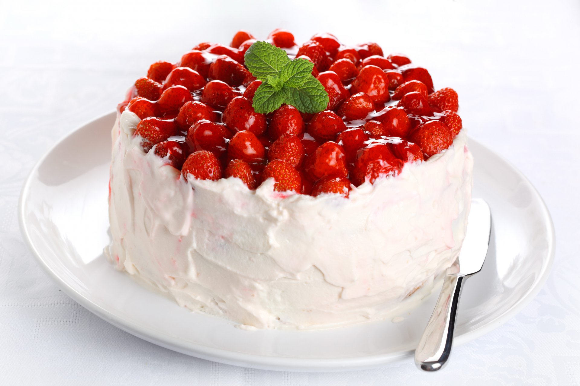 cake cream strawberries cream dessert pastries sweets food