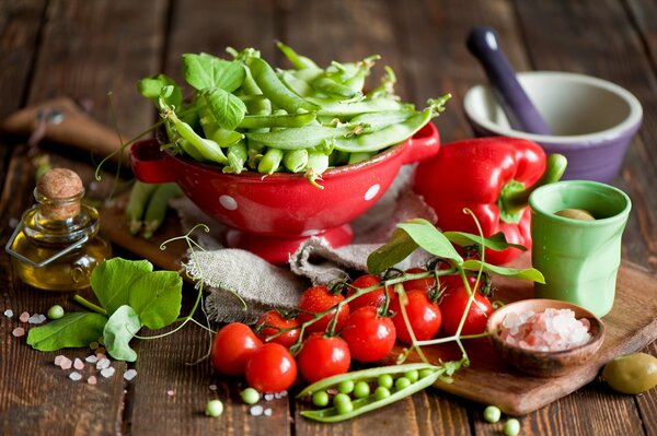 Insalata sana di verdure fresche