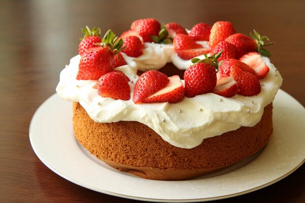 Pastel de fresa y crema