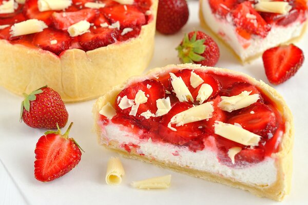 Strawberry dessert with white chocolate