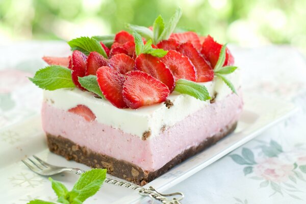 Gâteau aux fraises dessert sucré