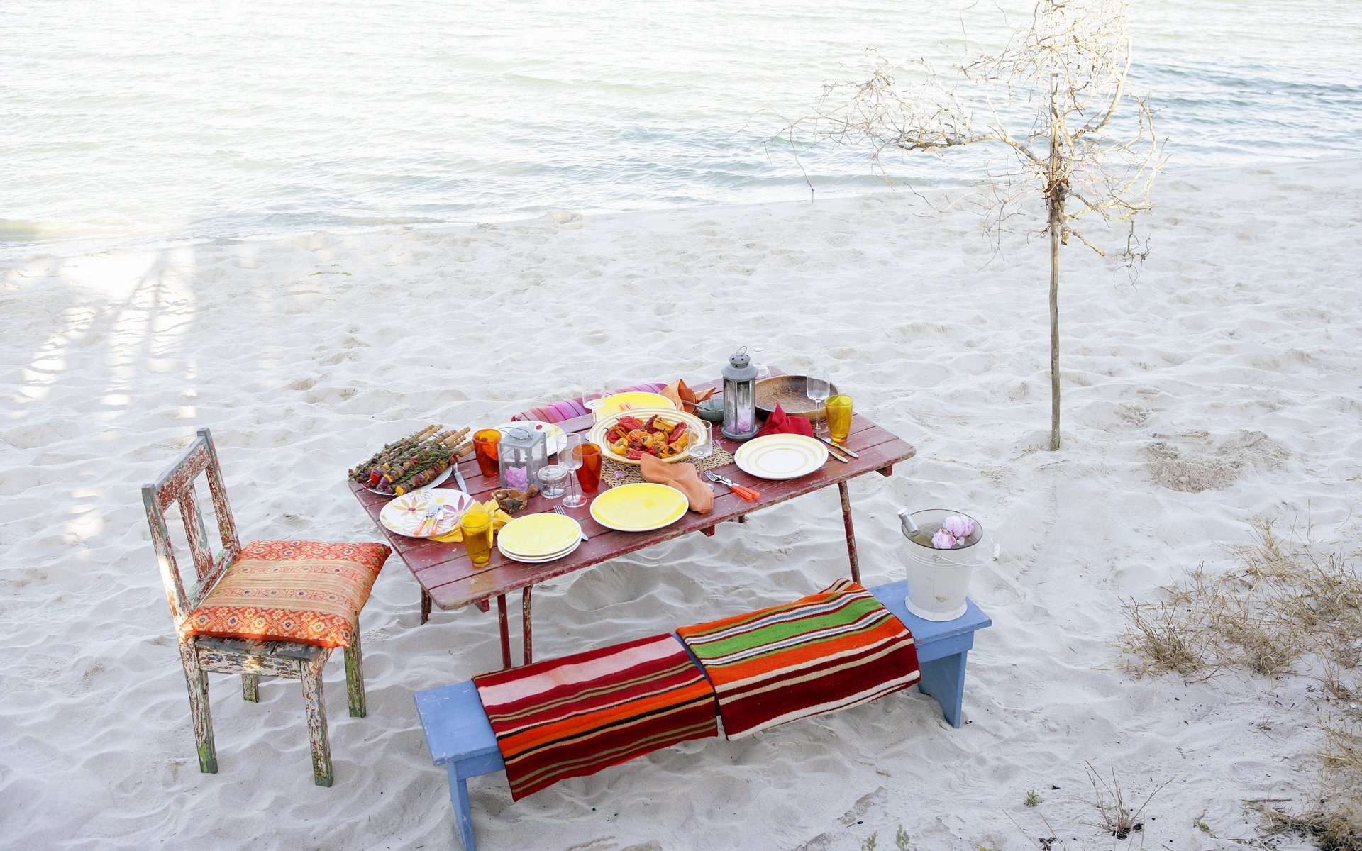 cibo tavolo spiaggia