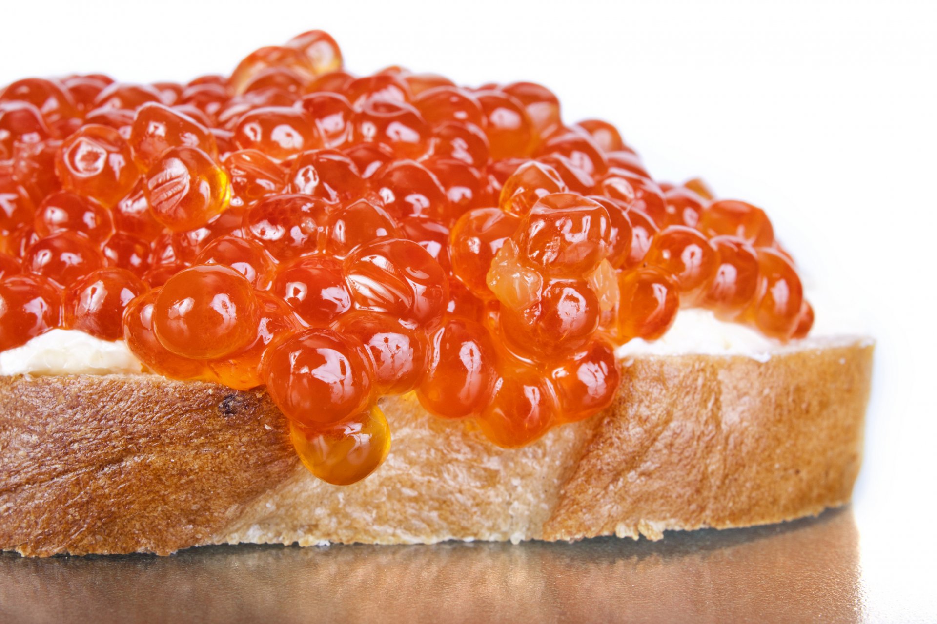 the sandwich bread caviar red