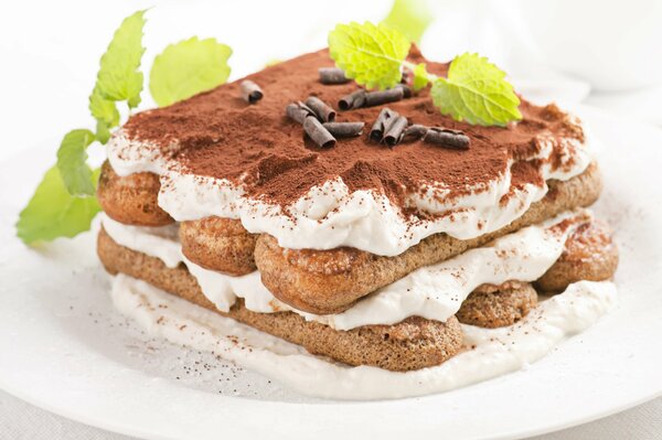 Cremiges Dessert- Tiramisu-Kuchen