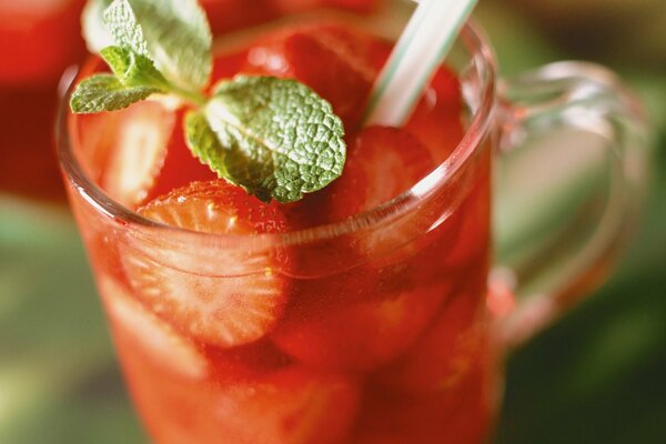 Refreshing strawberry cocktail with mint