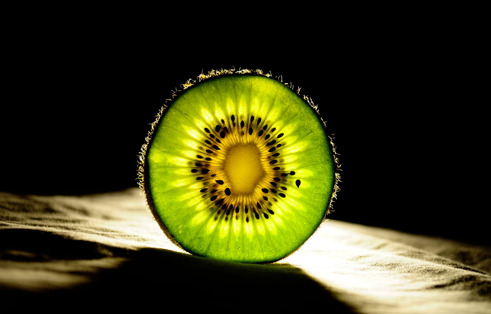 qiwi kiwi środek światło