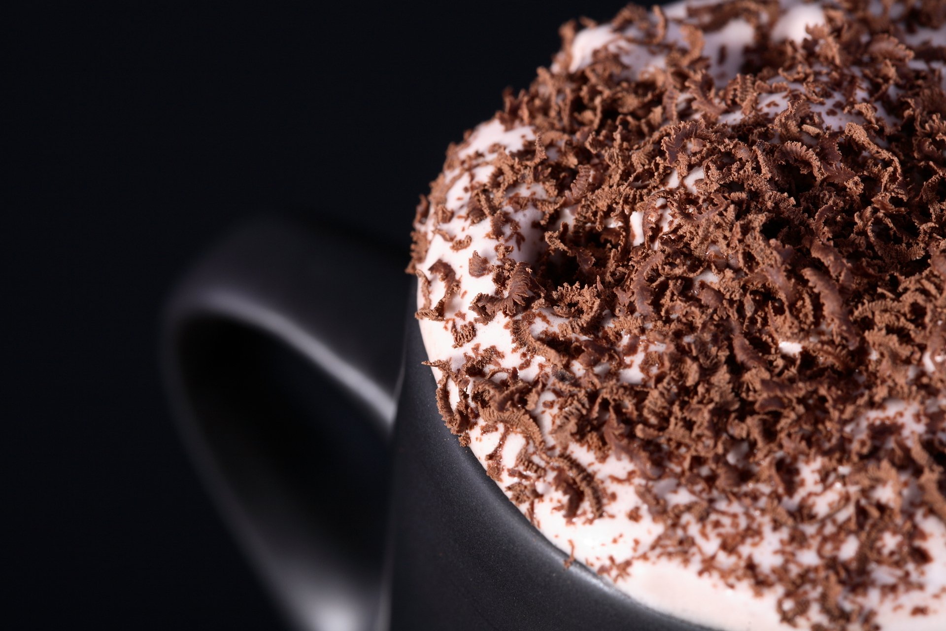 mug cappuccino foam chips chocolate