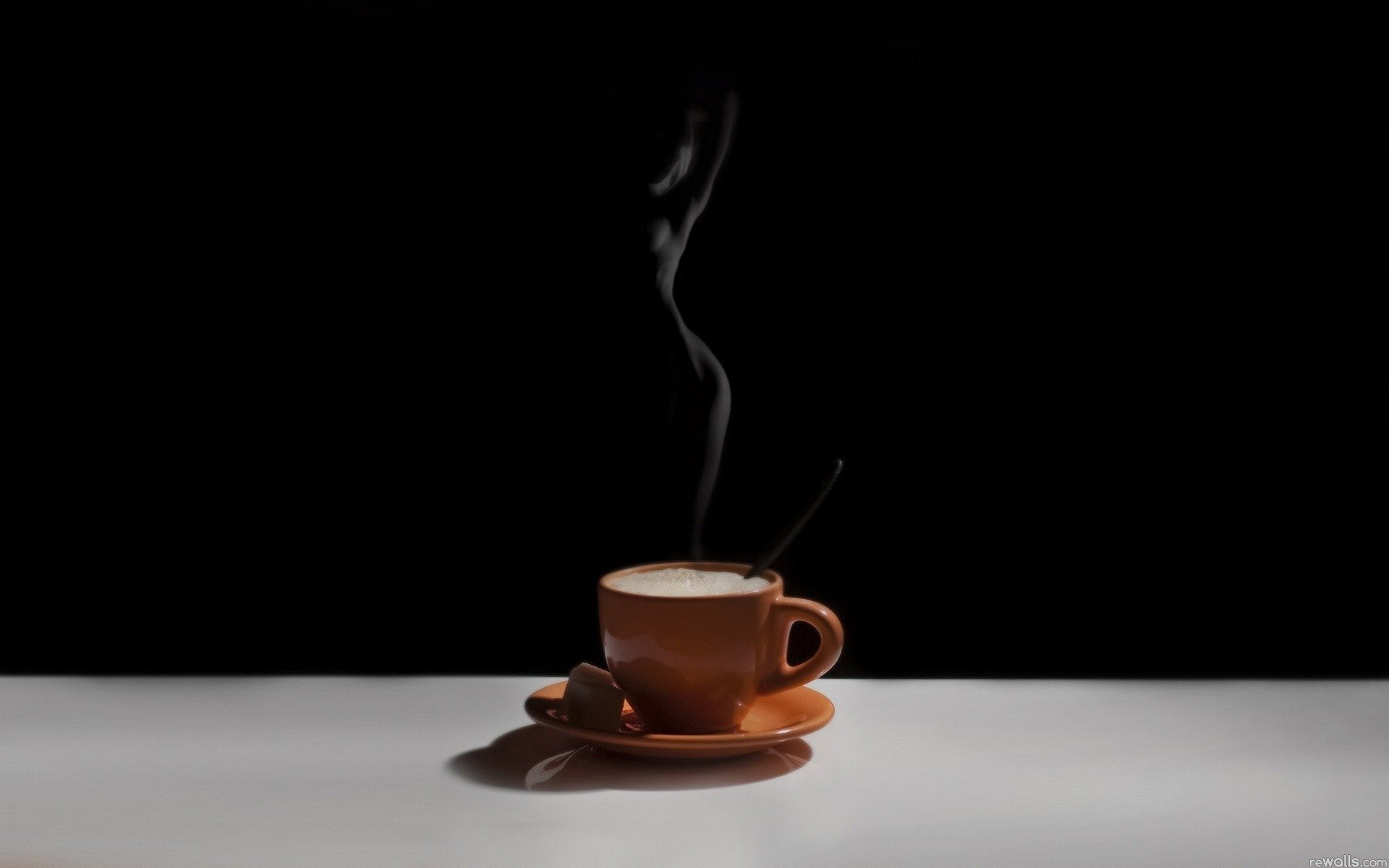 caffè tazza piattino ragazza silhouette corpo