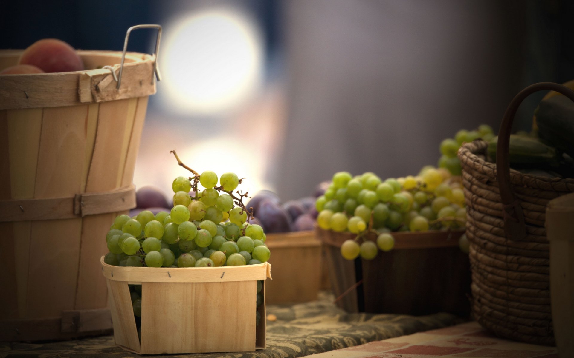 uvas comida cesta