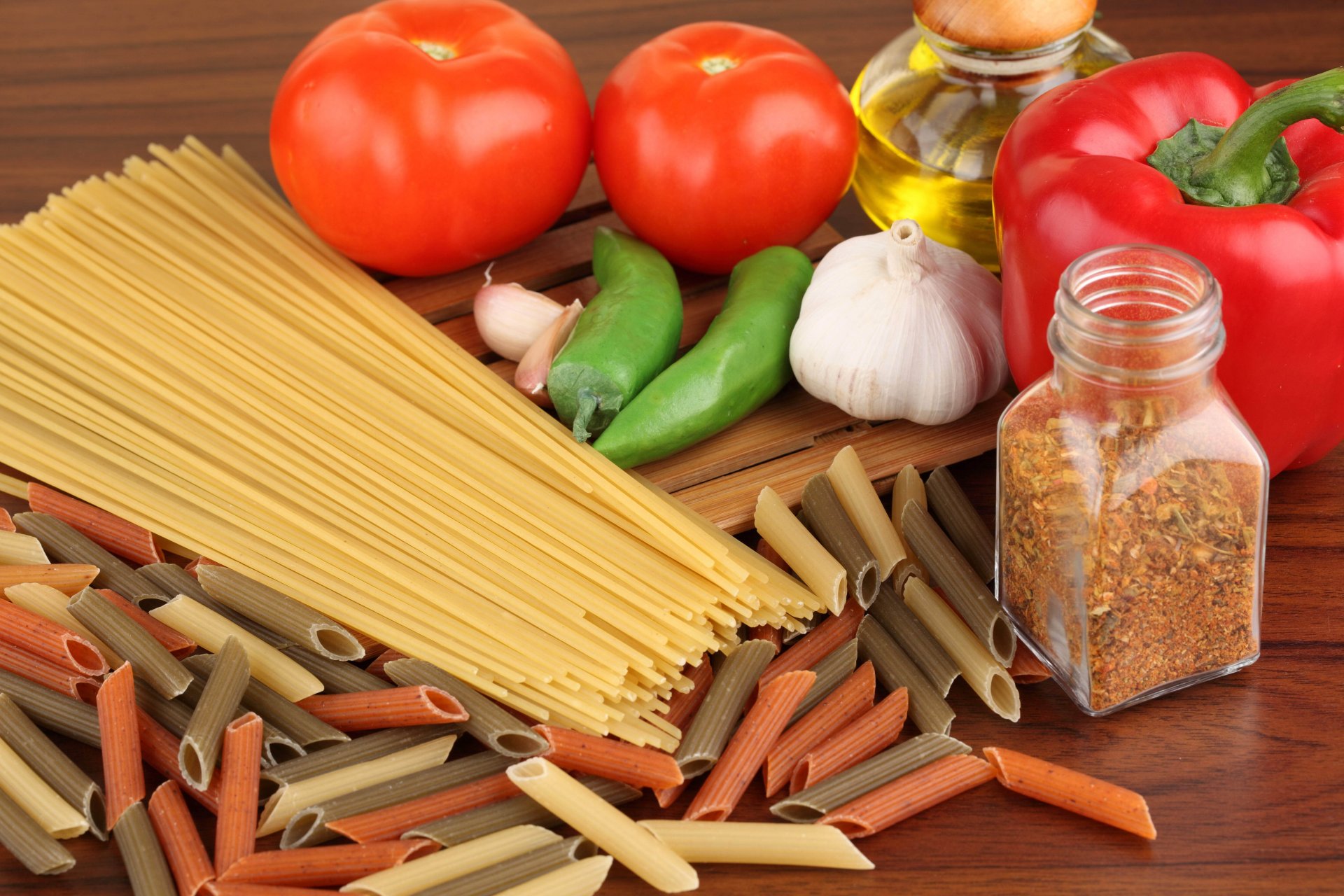 poivre vermicelles nourriture d étudiant tomate ail