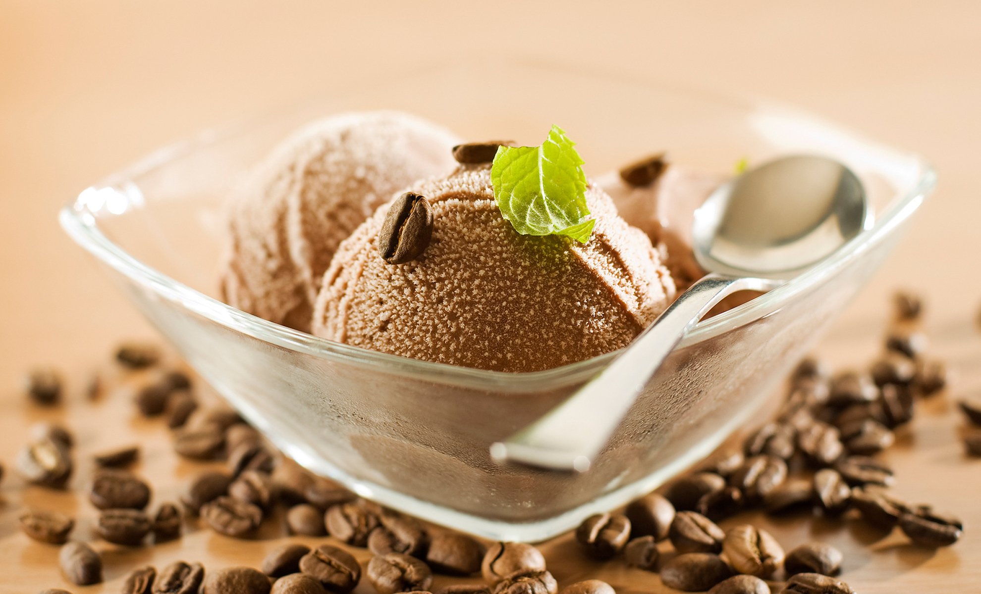 chocolat crème glacée tasses café menthe cuillère