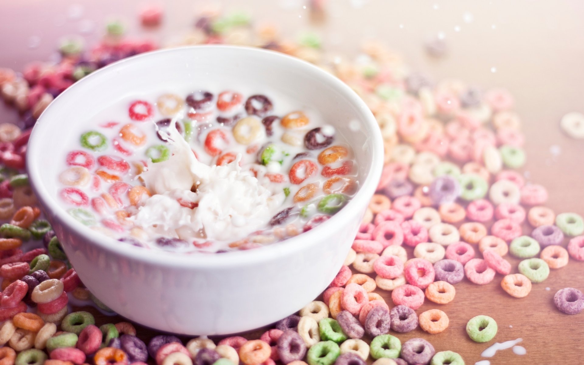 flakes rings flowers spray milk dish breakfast