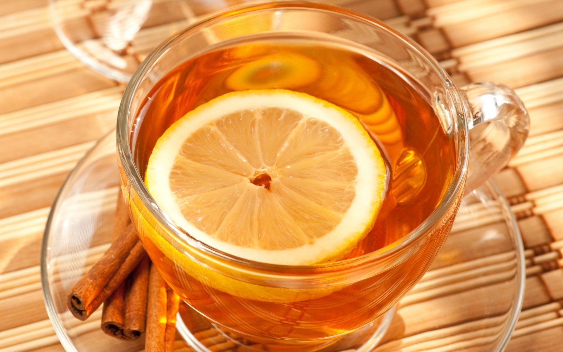 thé tasse soucoupe citron cannelle