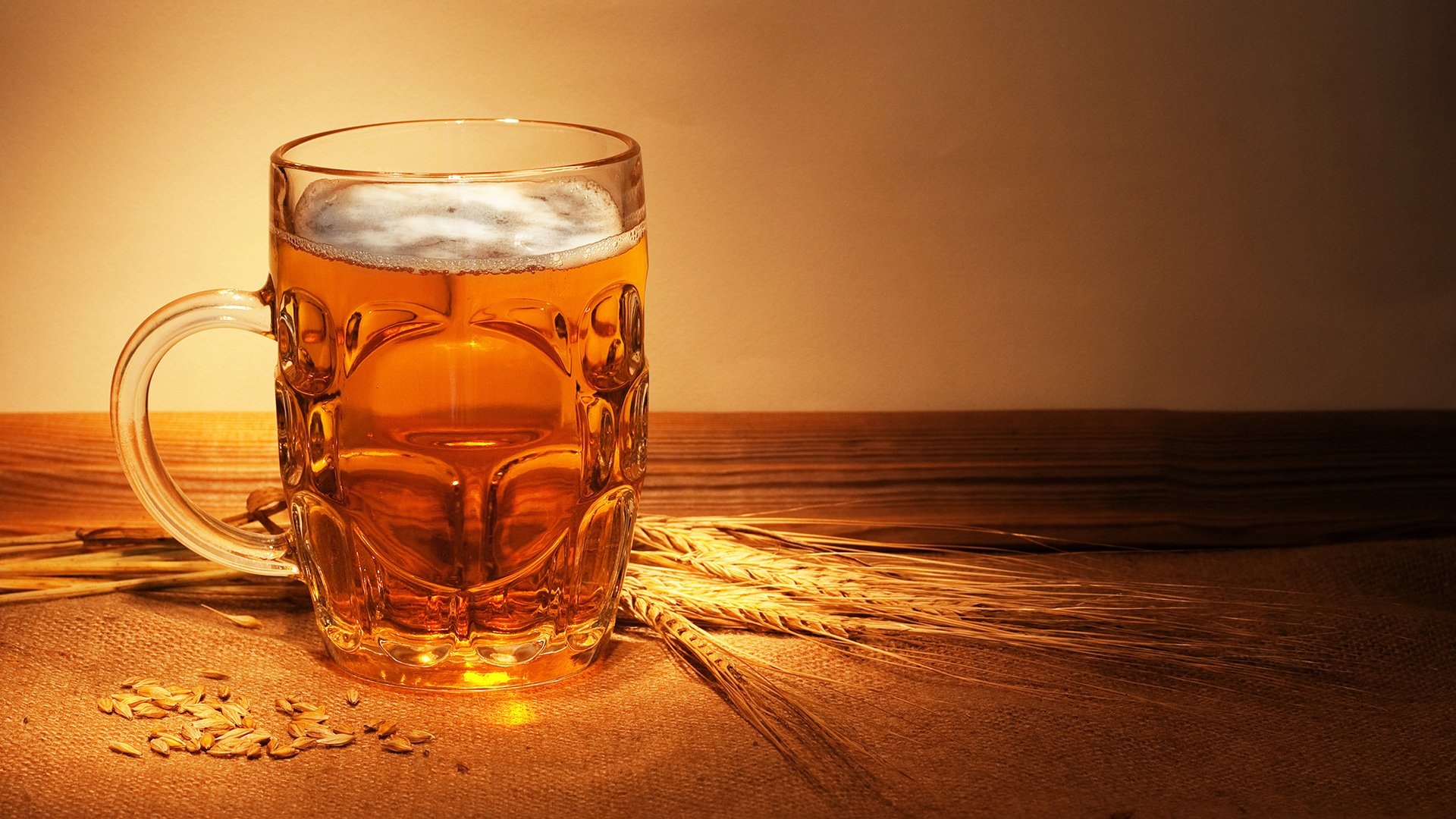 kvas commerciante bicchiere birra