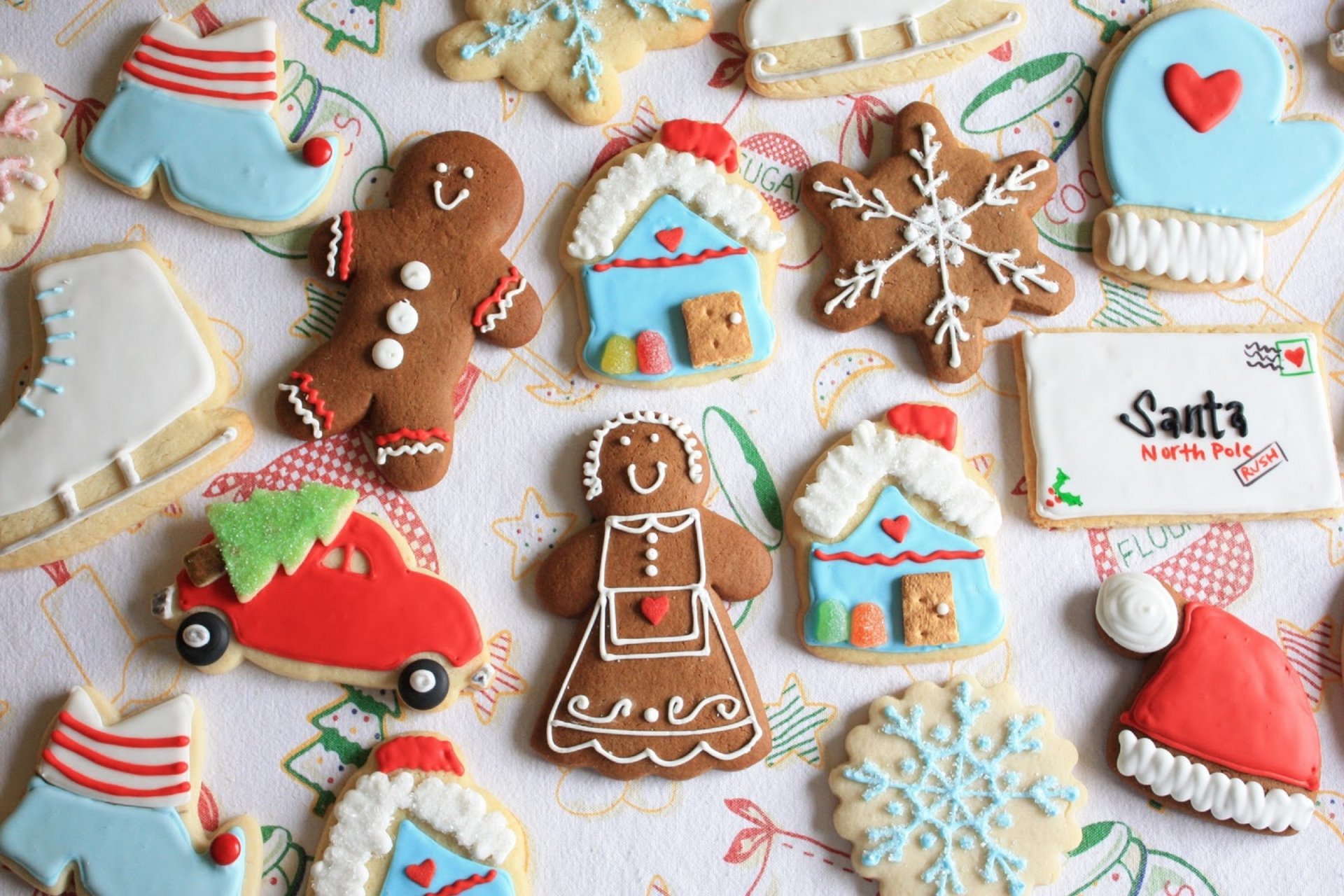 cookies new year figurines marzipan man house letter hat car christmas tree snowflake cookie holiday