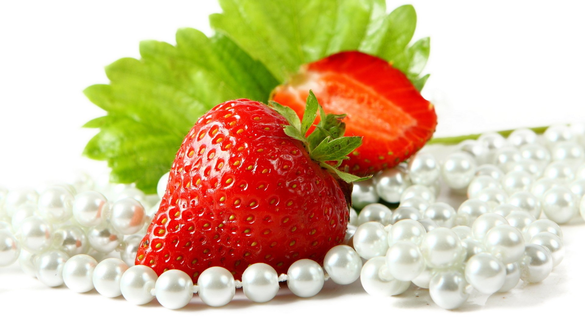 trawberry necklace pearl