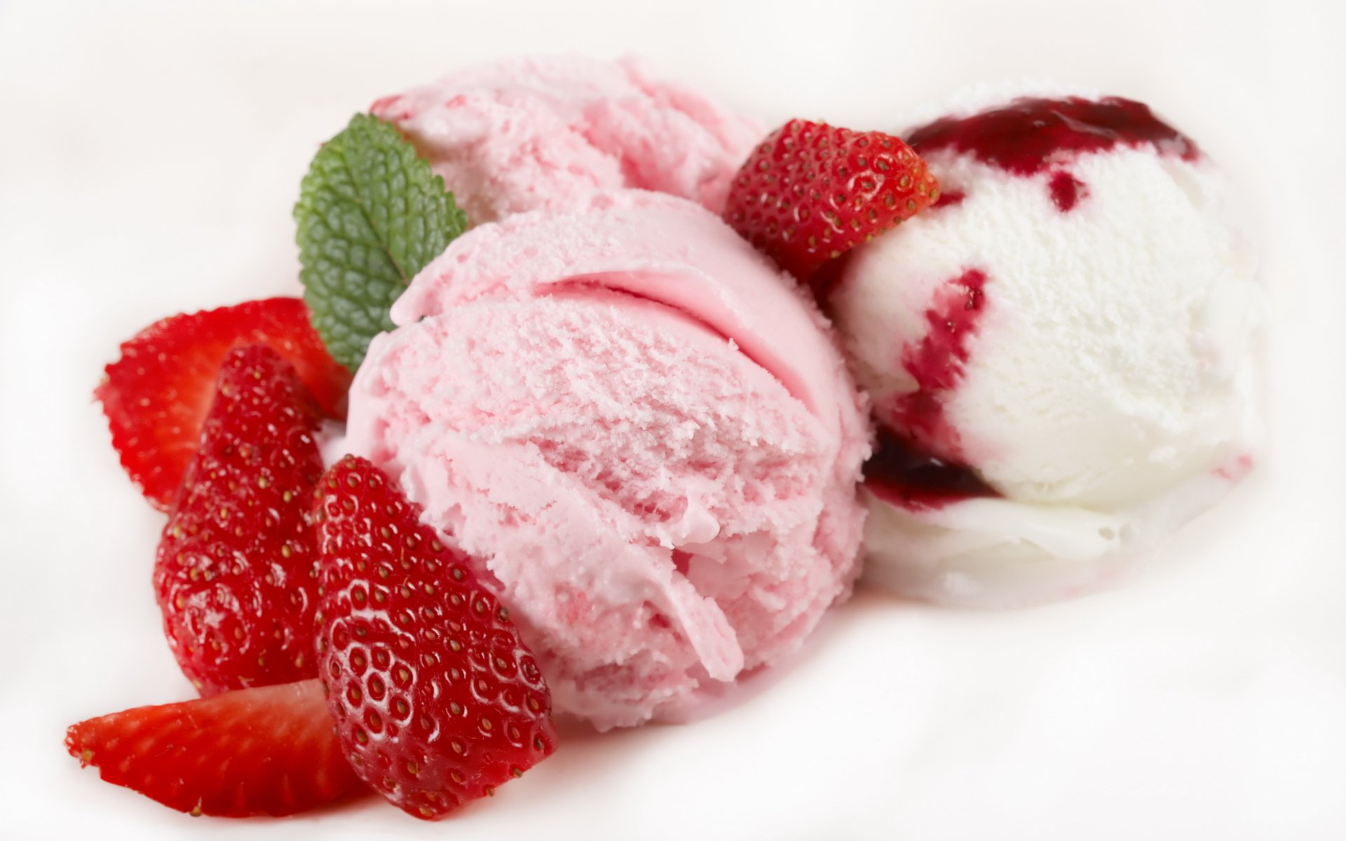 trawberry ice cream leaf segment