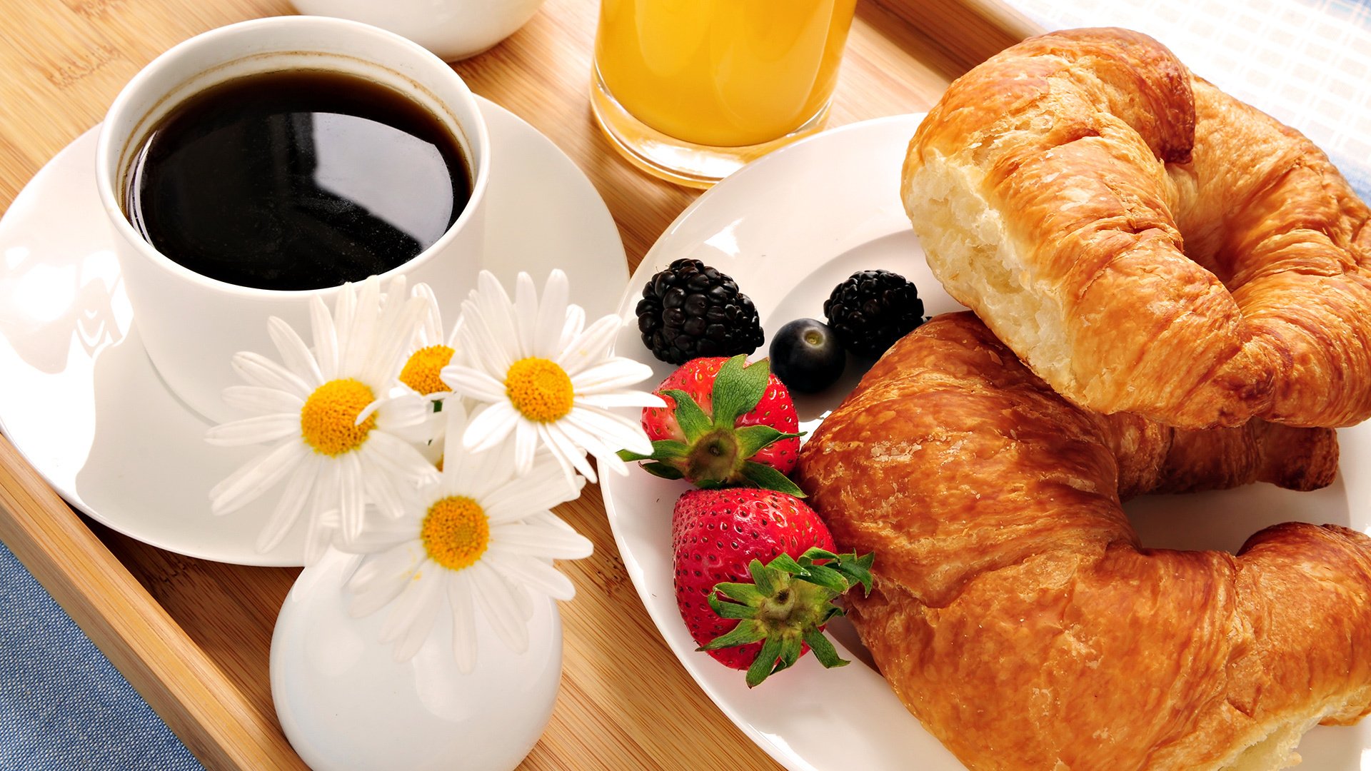 succo fragola croissant