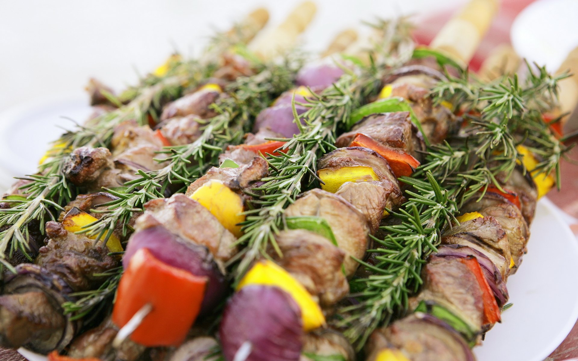 schaschlik fleisch essen lecker gemüse