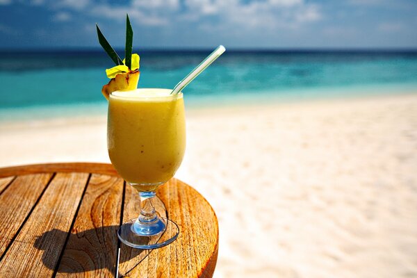 Strandcocktail am Meer