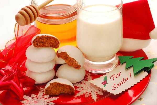 Biscuits au lait et au miel pour le père Noël
