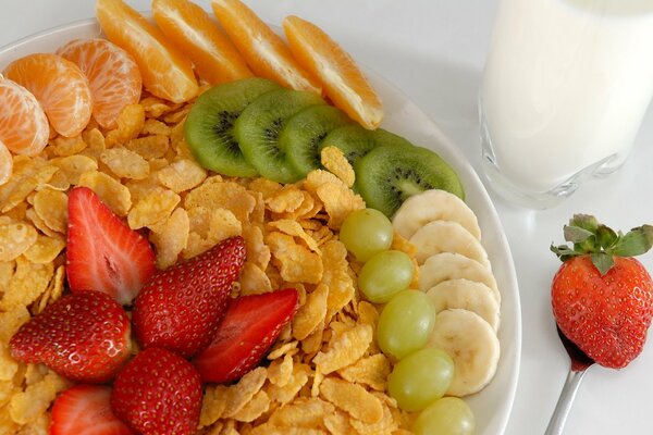 Delicious healthy breakfast of corn flakes