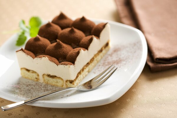 Dessert crémeux sucré avec une pincée de cacao