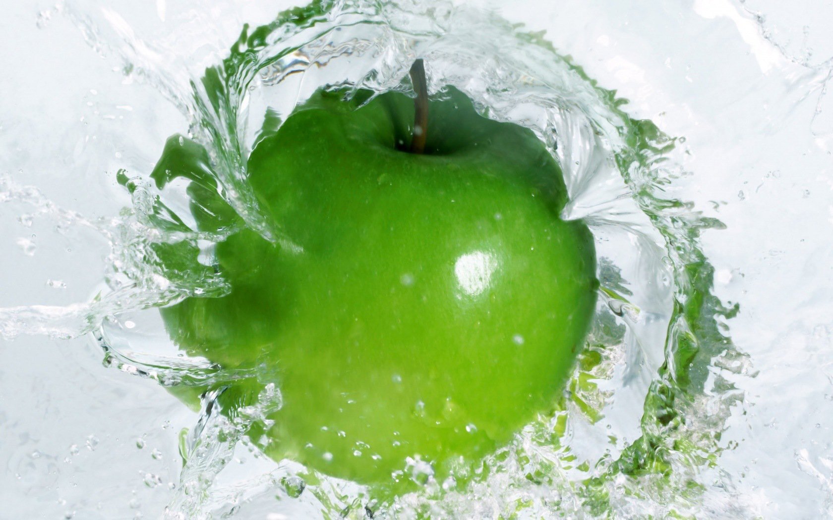 apple water green