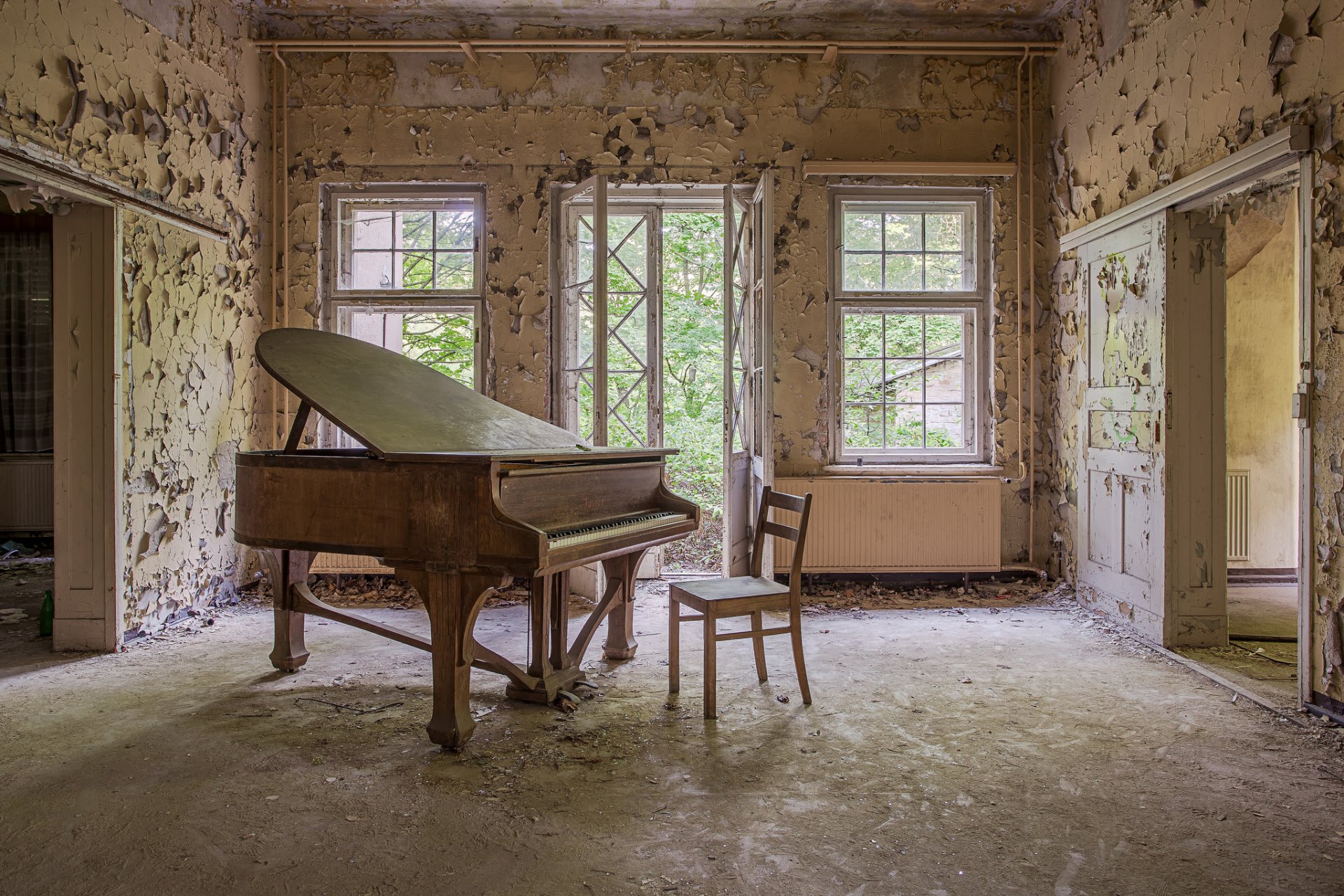 piano music room