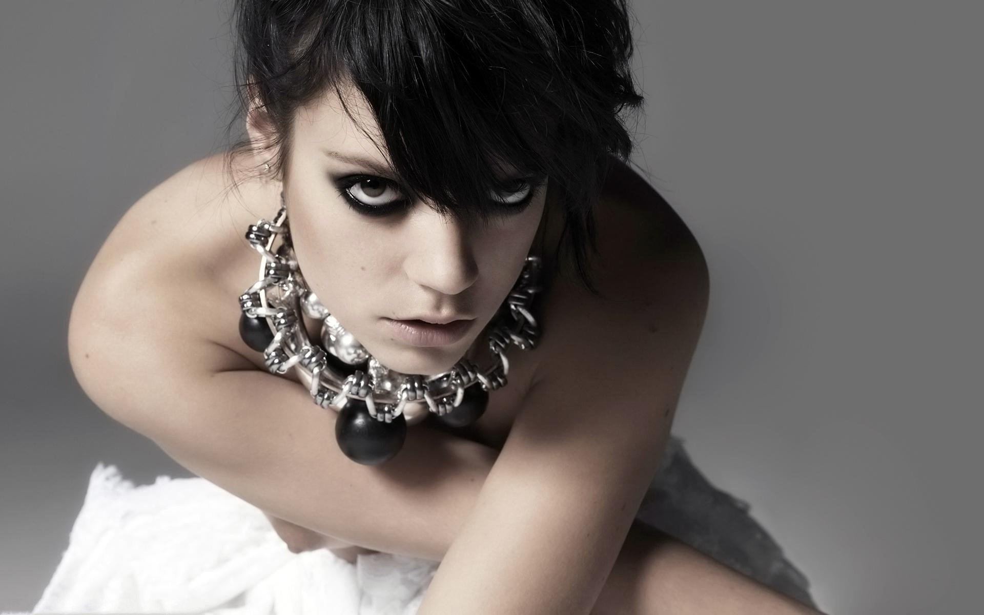 lily allen lily rose beatrice cooper cantante inglese cantautrice attrice personaggio televisivo stilista filantropo