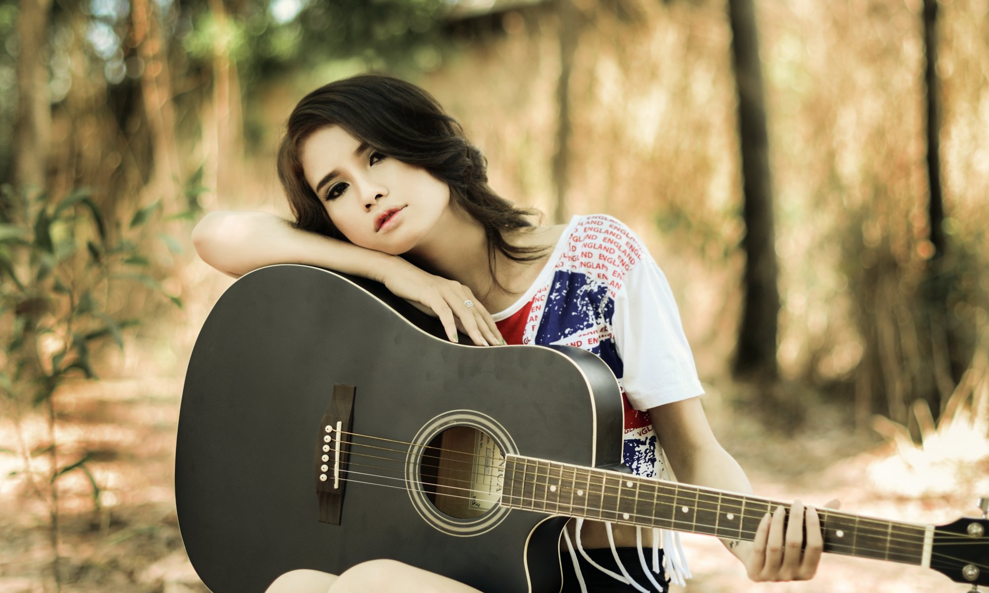 ragazza chitarra musica